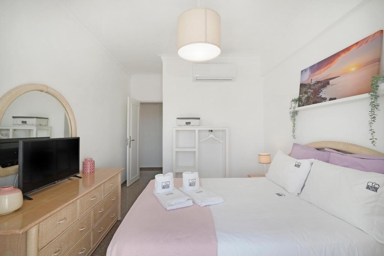 Costa Beach Apartment By The Portuguese Butler Costa da Caparica Exterior photo